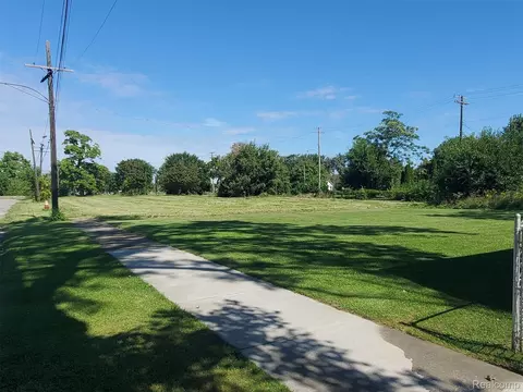 2764 Huron, Detroit, MI 48216