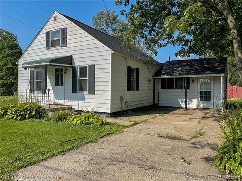 1126 Lorene Ave, Mount Morris, MI 48458 photo 1
