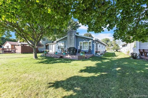 639 S Augres River Dr, Au Gres, MI 48703 photo 1
