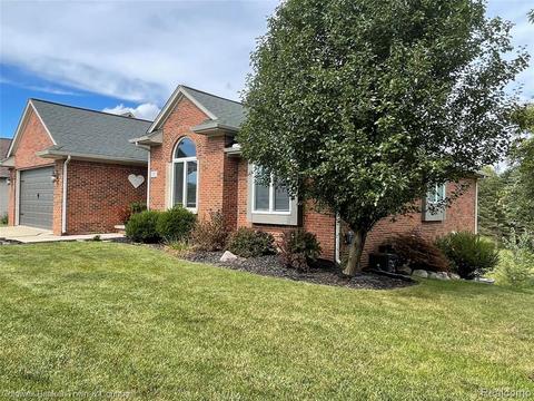 1807 Wind Dancer Trl, Tecumseh, MI 49286 photo 1