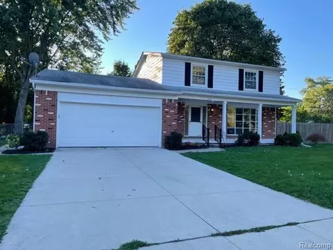 3951 Forge Dr, Troy, MI 48083 photo 1
