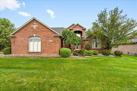 21316 Course Dr, Macomb, MI 48042 photo 1