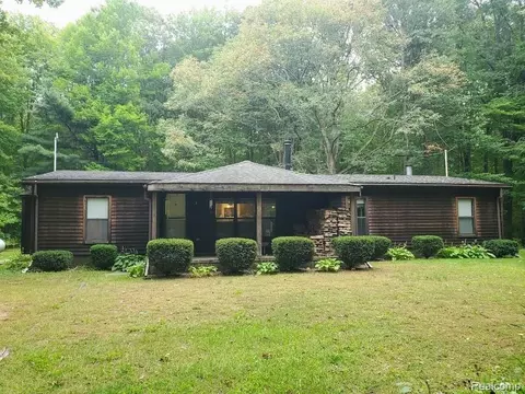 12445 Bell Rd, Burt, MI 48417 photo 1