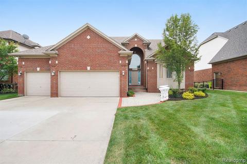 48917 Austrian Pine Dr, Macomb, MI 48044 photo 1