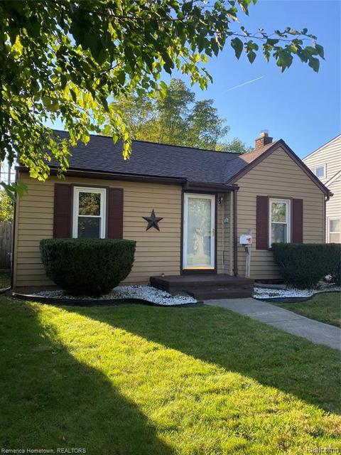 3638 Gloria St, Wayne, MI 48184 photo 1