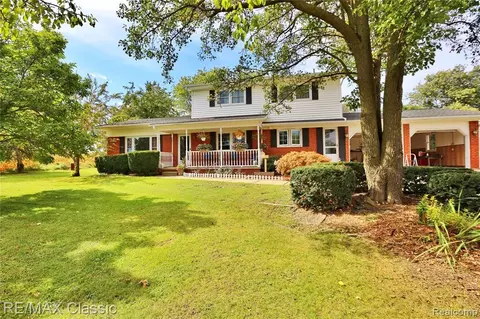 11892 S S Wright Rd, Eagle, MI 48822 photo 1