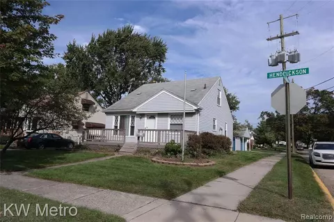 381 Hendrickson Blvd, Clawson, MI 48017 photo 1