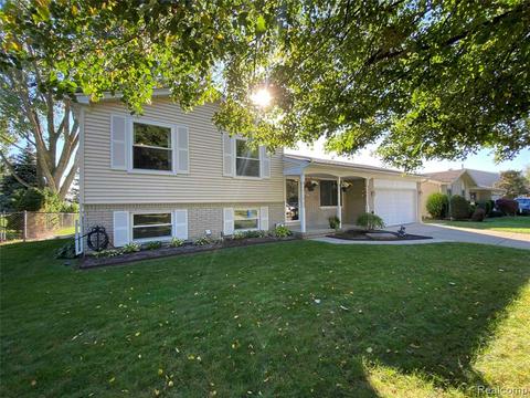 29826 Mackenzie Cir E, Warren, MI 48092 photo 1