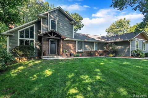 3400 Beattie Rd, Howell, MI 48843 photo 1