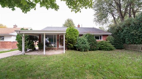 18635 Marsha St, Riverview, MI 48193 photo 1