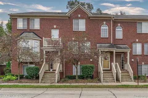 35431 Forest St, Wayne, MI 48184 photo 1