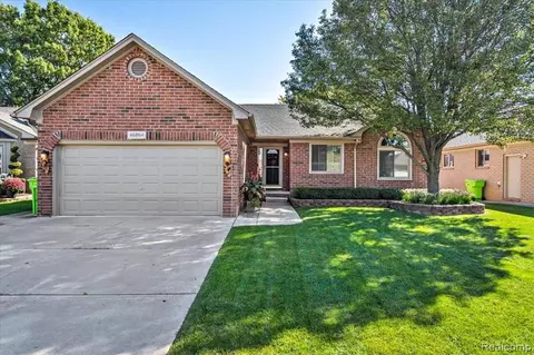 46864 Morningside Dr, Macomb, MI 48044 photo 1