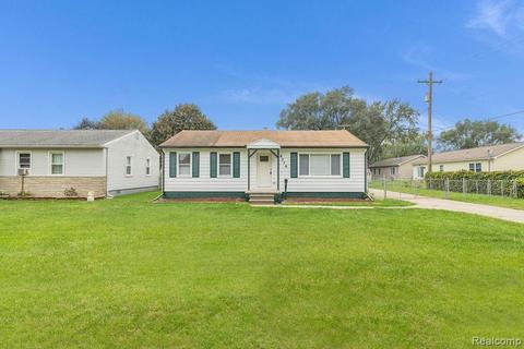 9236 Washington St, Romulus, MI 48174 photo 1