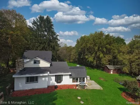 5420 Hagerman Rd, Leonard, MI 48367 photo 1