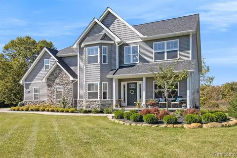 3794 Christopher Dr, Brighton, MI 48114 photo 1