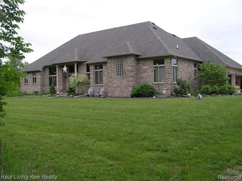 930 E Leonard Rd, Leonard, MI 48367 photo 1