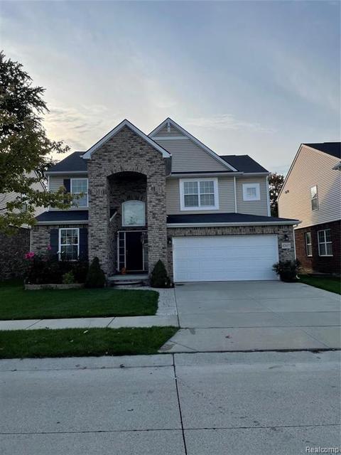 42657 Greystone Dr, Sterling Heights, MI 48313 photo 1