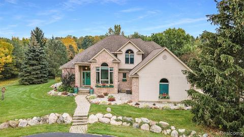 10154 E Lippincott Blvd, Davison, MI 48423 photo 1