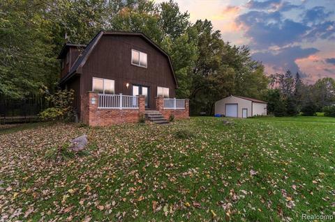5190 Bull Run Rd, Gregory, MI 48137 photo 1