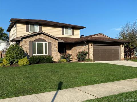 19578 Cascade Dr, MI 48193 photo 1