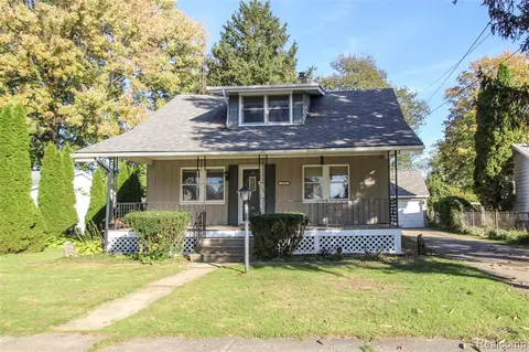 113 Sheldon Ave, Clio, MI 48420 photo 1