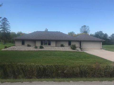 2252 Fraser Rd, Kawkawlin, MI 48631 photo 1