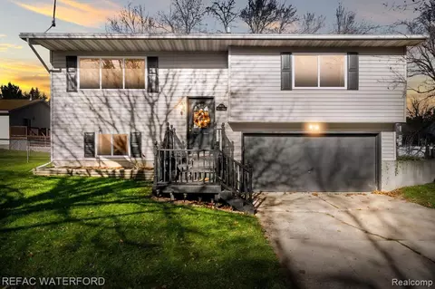 406 Creeping Brook Cir, Dewitt, MI 48820 photo 1