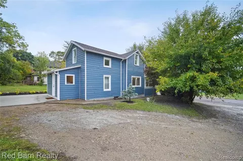 708 Page Ave, Jackson, MI 49203 photo 1