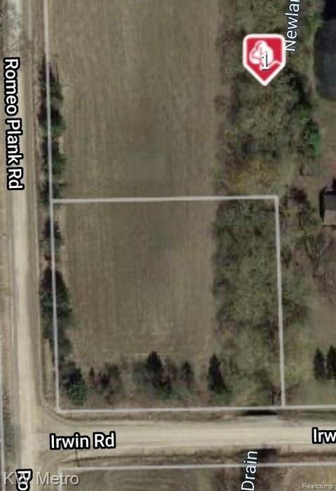 16671 Irwin Rd, Armada, MI 48005 photo 1