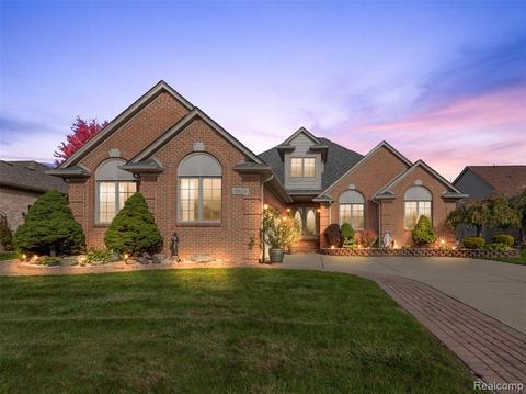 15833 Spur Dr, Macomb, MI 48042 photo 1