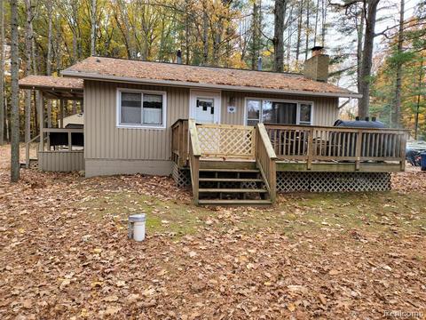 3674 S Shore Dr, Lupton, MI 48635 photo 1