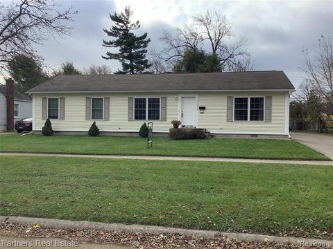 34957 Currier St, Wayne, MI 48184 photo 1