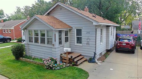 343 Chippewa St, Clawson, MI 48017 photo 1