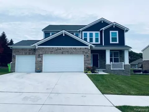 24922 Kabarda Dr, Macomb, MI 48042 photo 1