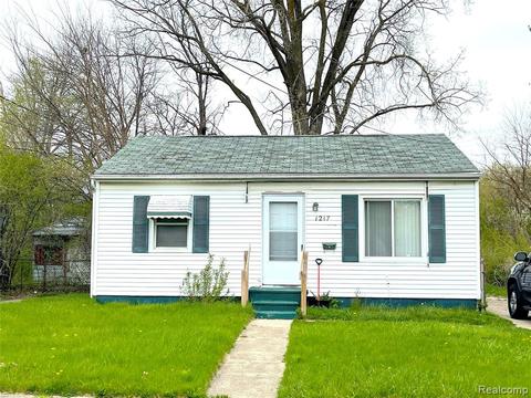 1217 E Home Ave, Flint, MI 48505 photo 1