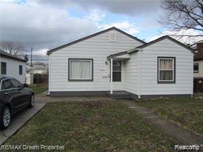 34572 Winslow St, Wayne, MI 48184 photo 1