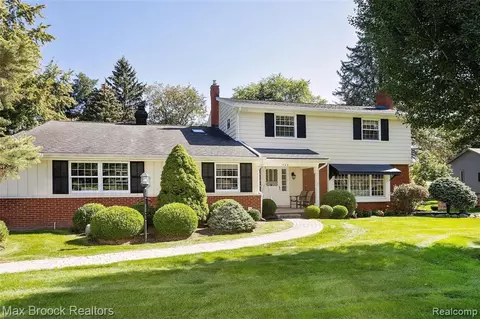 749 Leinster Rd, Rochester Hills, MI 48309 photo 1