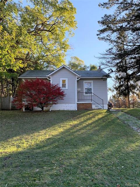 705 E Main St, Brighton, MI 48116 photo 1