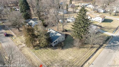 8900 Whitehorn St, Romulus, MI 48174 photo 1