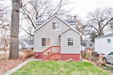 562 E Bernhard Ave, Hazel Park, MI 48030 photo 1