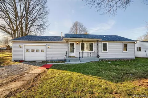 7401 Elmcrest Ave, Mount Morris, MI 48458 photo 1