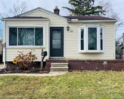 5120 Mildred St, Wayne, MI 48184 photo 1