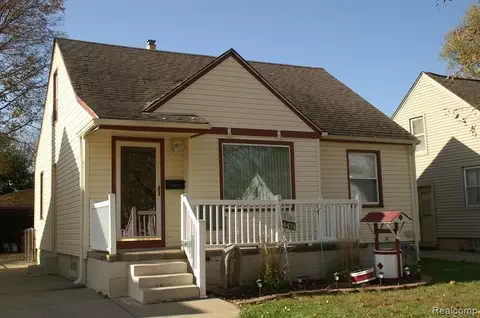 4474 Mildred St, Wayne, MI 48184 photo 1