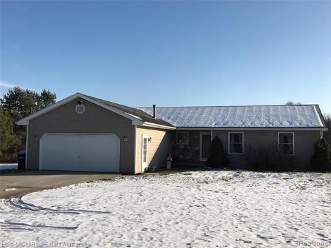 7798 Kilburn Rd, Grant Township, MI 48032 photo 1
