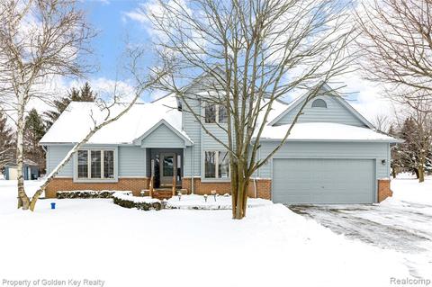 2235 Silvermaple Ct, Wixom, MI 48393 photo 1