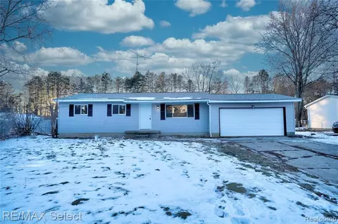 7455 Roger Thomas Dr, Mount Morris, MI 48458 photo 1