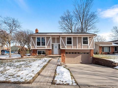 3452 Wolverine Dr, Troy, MI 48083 photo 1