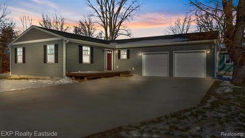 1550 River Rd, St. Clair, MI 48079 photo 1