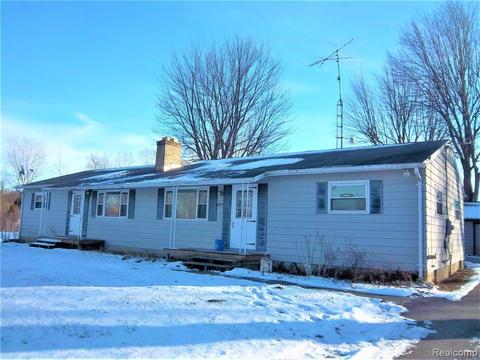 3468 E Maple Ave, Grand Blanc, MI 48507 photo 1