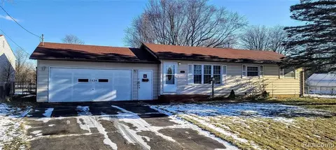 3494 Concord St, Flint, MI 48504 photo 1